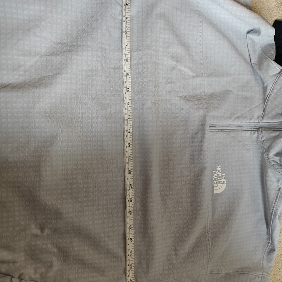 The North Face Light Blue Pullover Jacket - Picture 7 of 10
